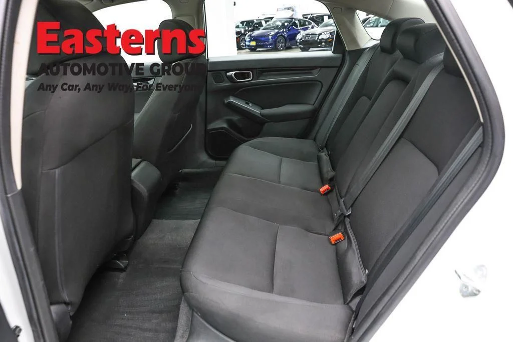 Used 2023 White Honda EX image 21