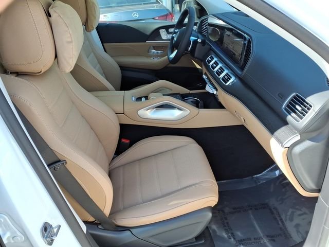 New 2026 White Mercedes-Benz GLS 450 image 16
