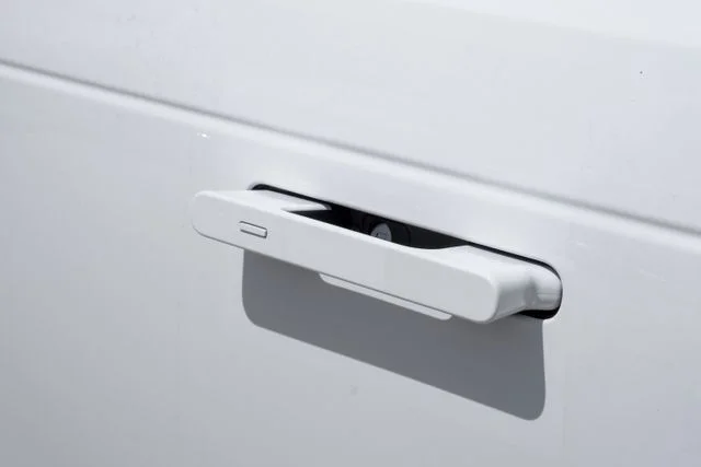 New 2026 Fuji White Land Rover Dynamic SE image 50