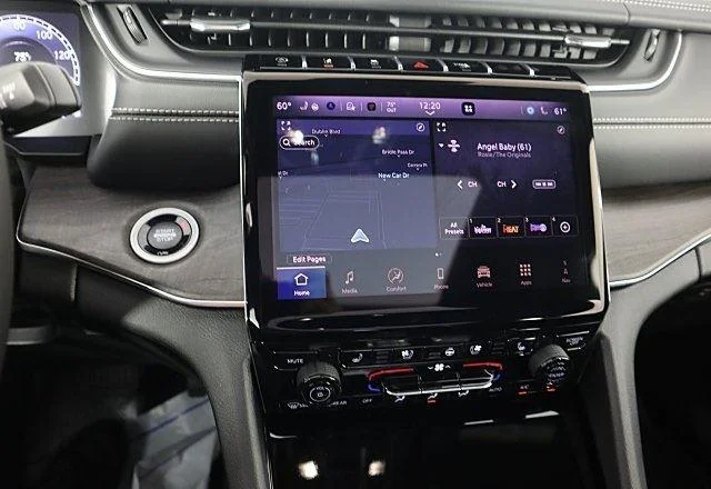 2025 Jeep Grand Cherokee Overland - Photo 10