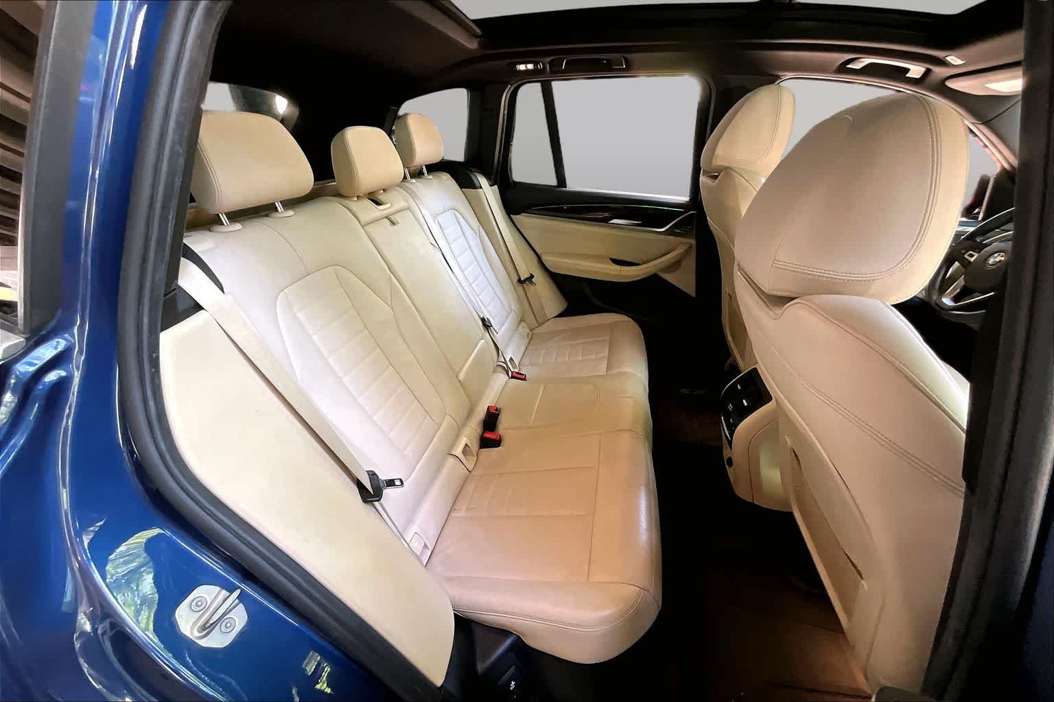 Used 2018 Phytonic Blue Metallic BMW xDrive30i image 20