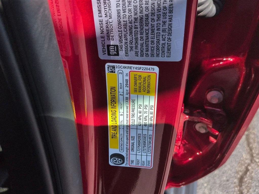 Used 2025 Radiant Red Tintcoat Chevrolet High Country image 35