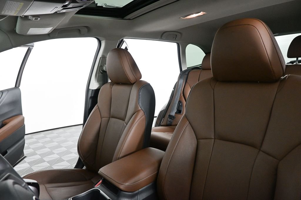 Used 2022 Brown Subaru Touring XT image 5