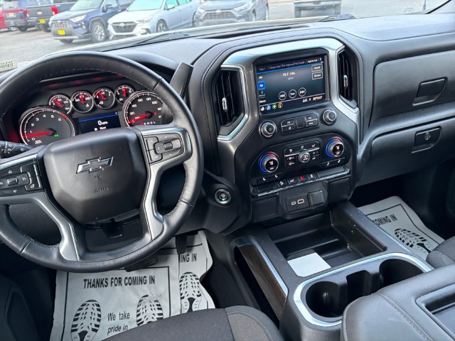 Used 2022 White Chevrolet LT Trail Boss image 18
