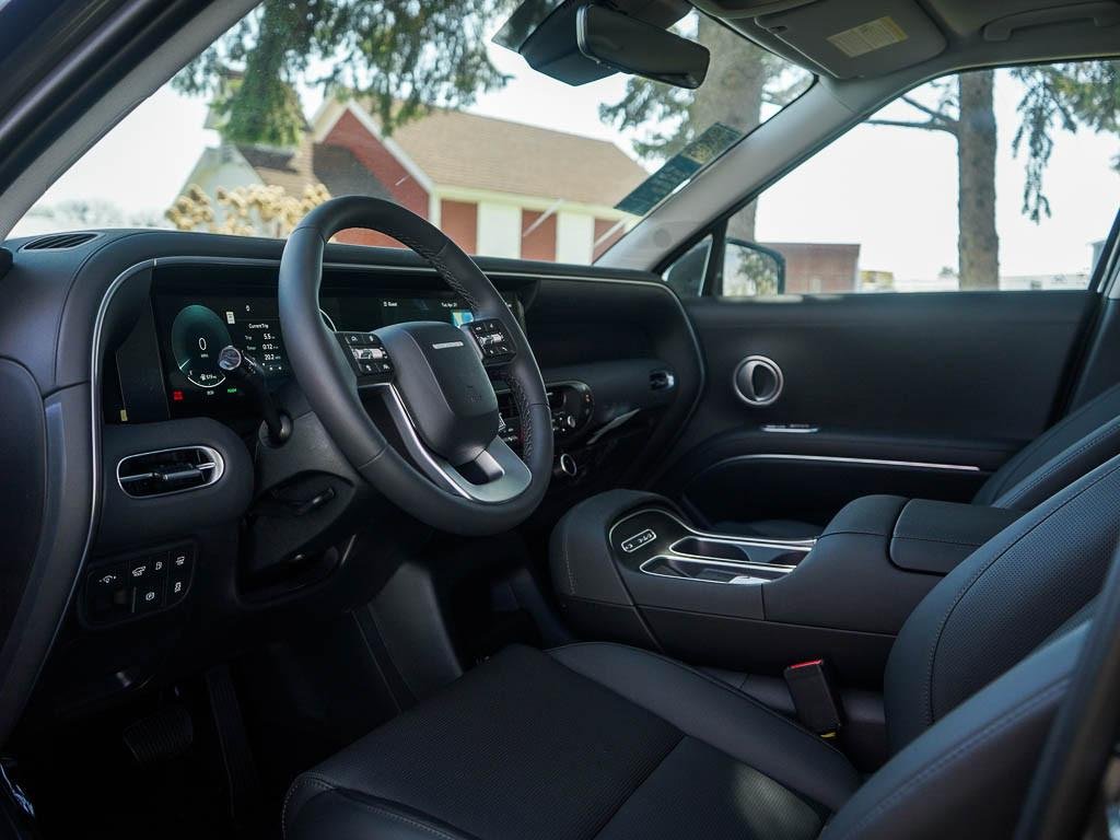 New 2026 Titan Green Hyundai SEL Premium 8P AWD image 45