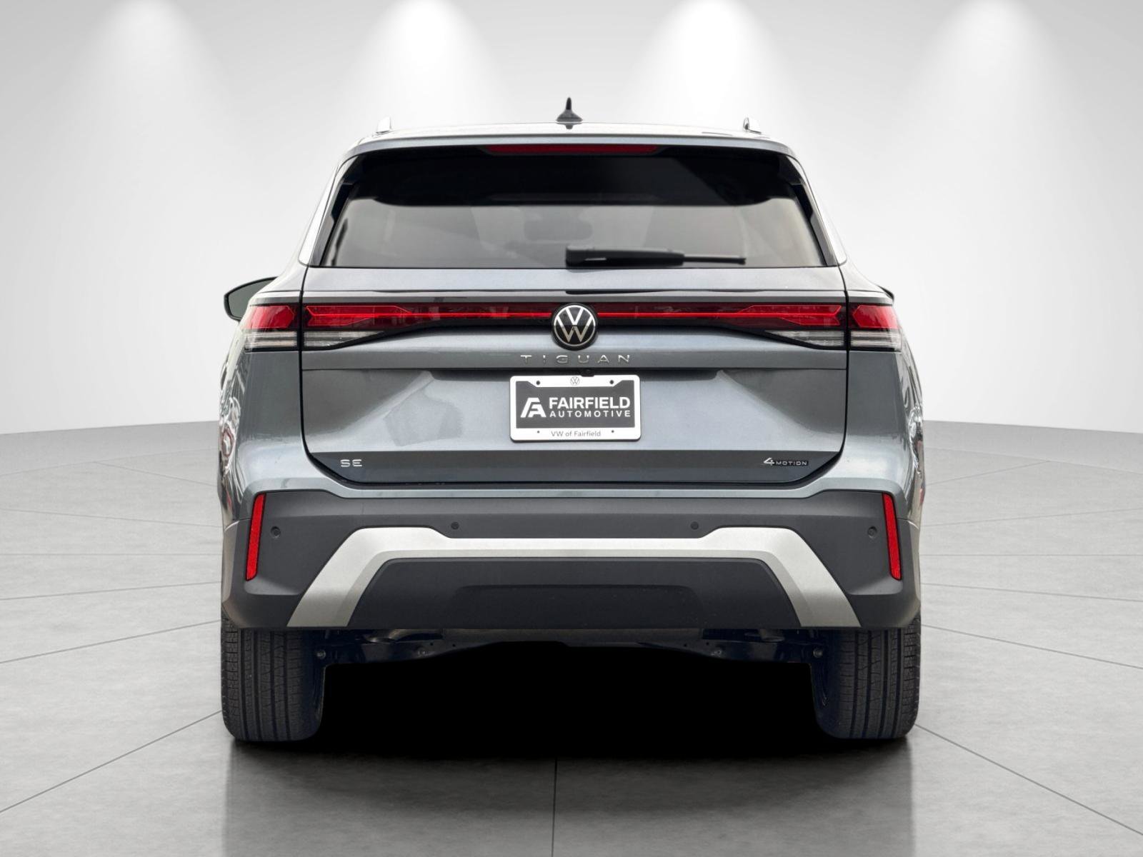 New 2026 Platinum Gray Metallic Volkswagen SE image 4
