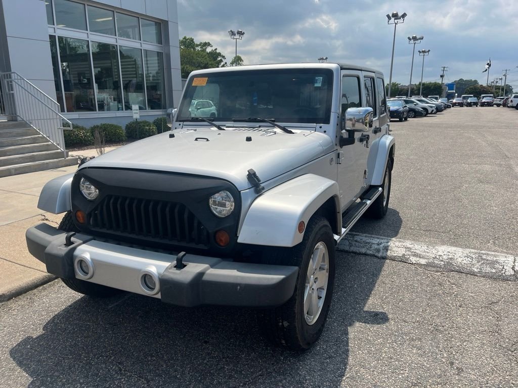 Used 2008 Silver Jeep Unlimited Sahara image 7