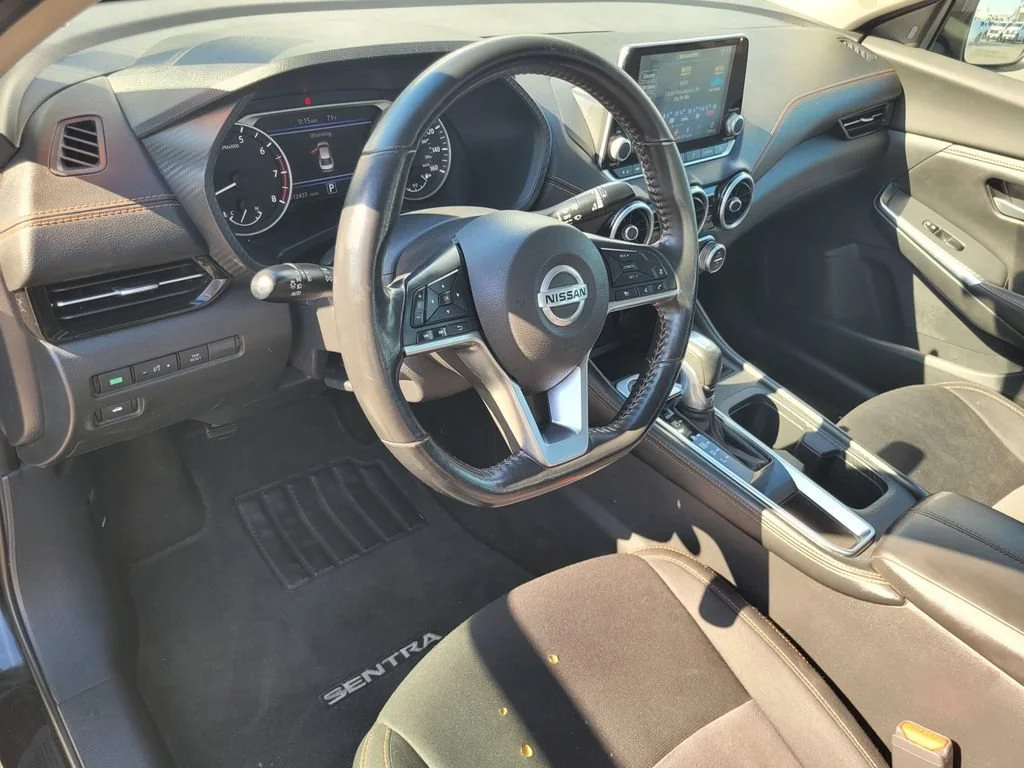 Used 2022 Black Nissan SR Xtronic CVT image 14
