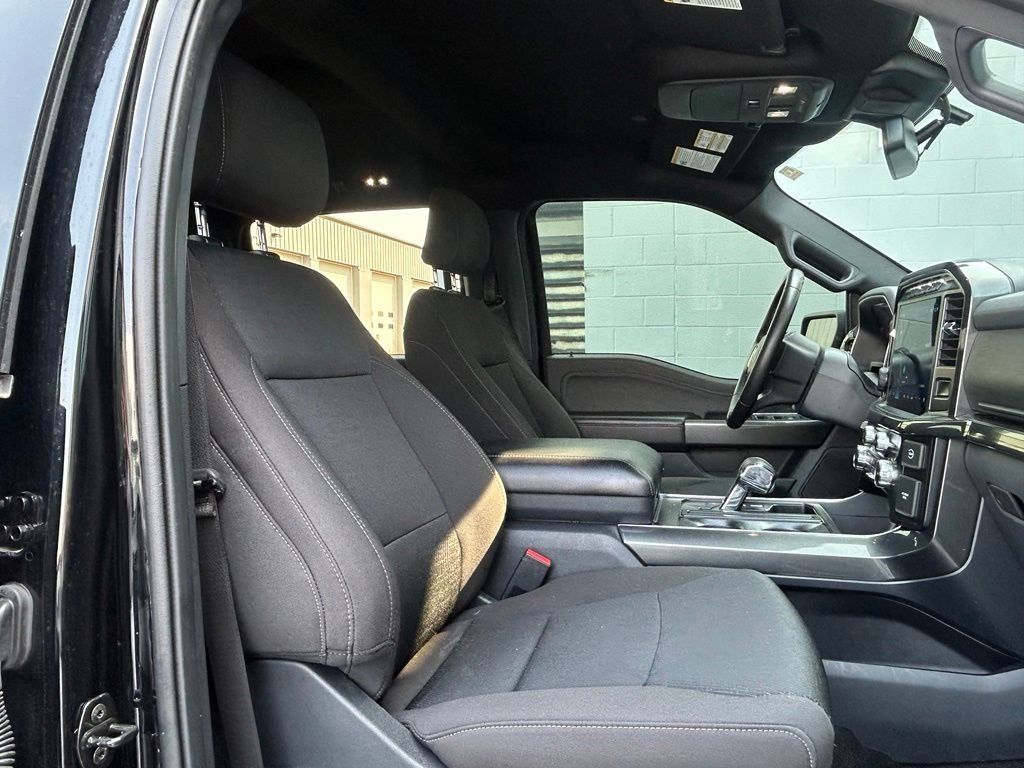 Used 2023 Black Metallic Ford XLT image 28