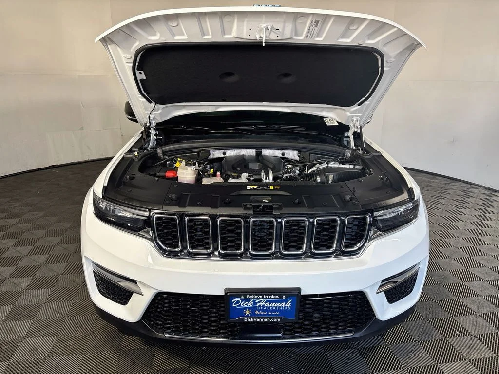 Used 2024 White Jeep 4xe image 23
