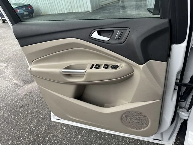 Used 2014 White Ford SE image 24