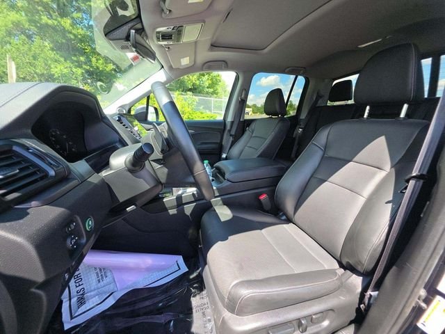 Used 2025 Black Honda RTL image 7