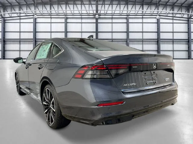New 2026 Meteorite Gray Metallic Honda Touring Hybrid image 3