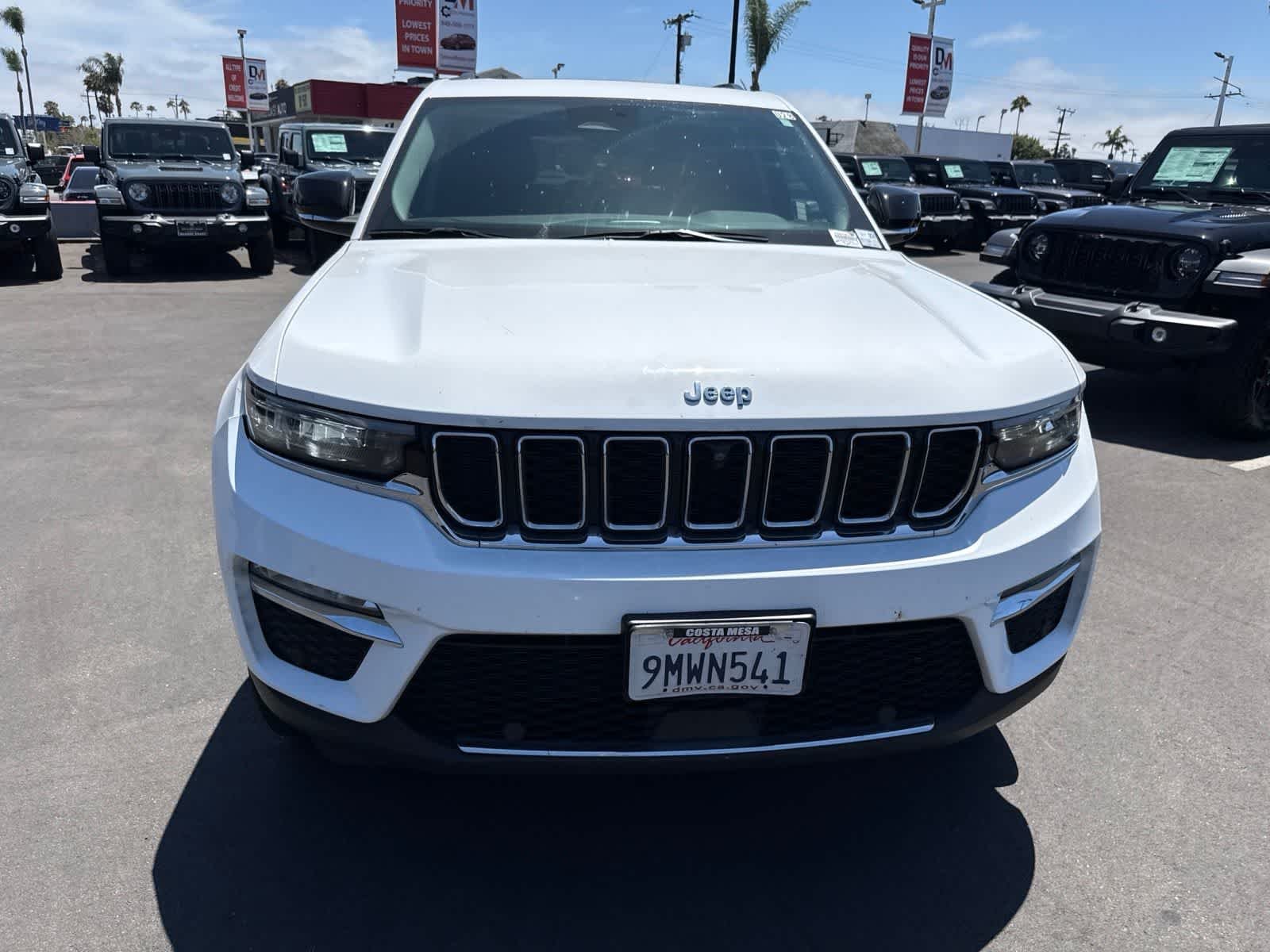 Used 2023 Bright White Clearcoat Jeep  image 6