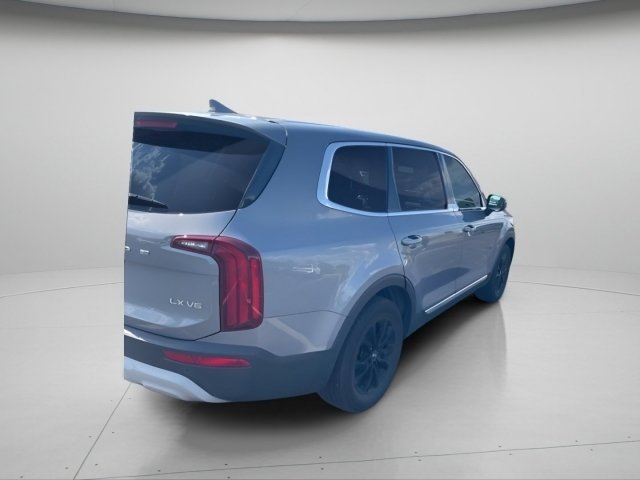 Used 2020 Everlasting Silver Kia LX image 4