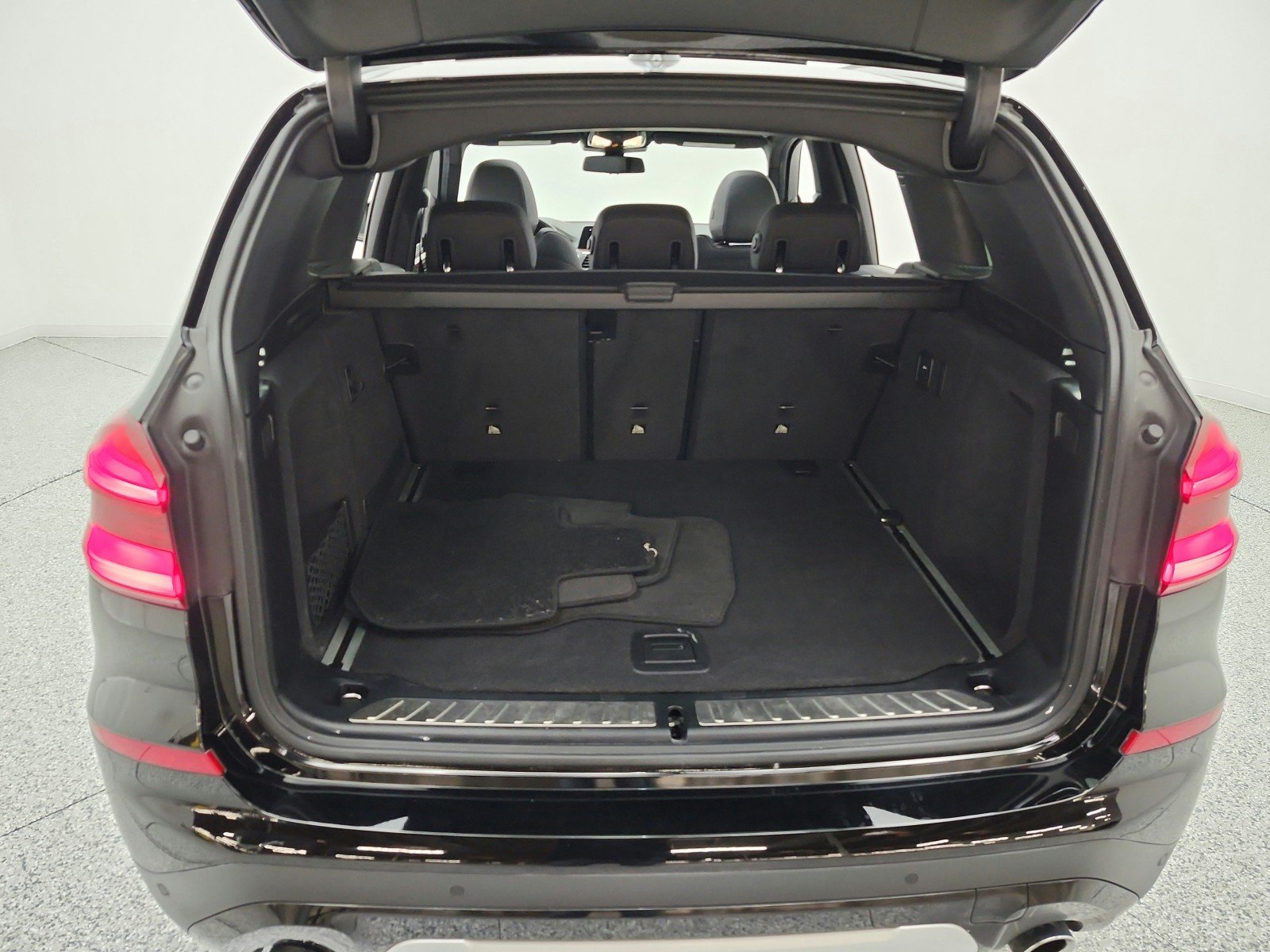 Used 2021 Jet Black BMW sDrive30i Sports Activity Vehicle image 21