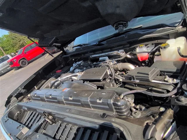 Used 2025 Black Chevrolet High Country image 30