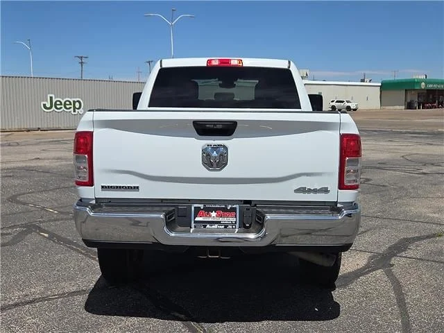 Used 2024 White RAM Big Horn 4x4 Crew Cab 6.3 ft. box 149 in. WB image 4