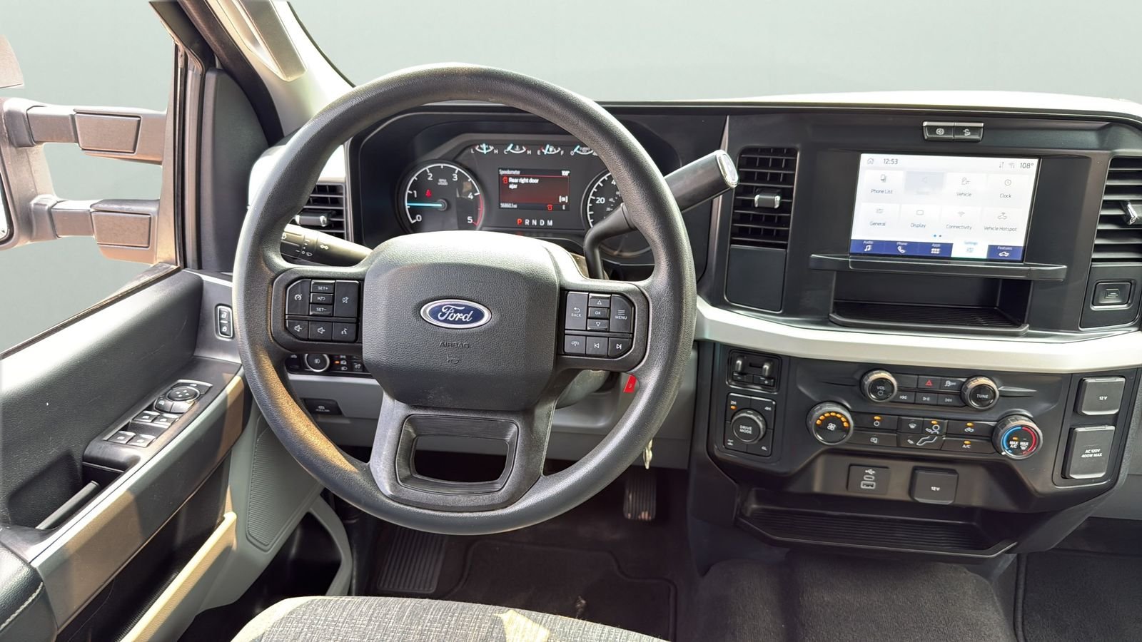 Used 2025 White Ford XLT image 11