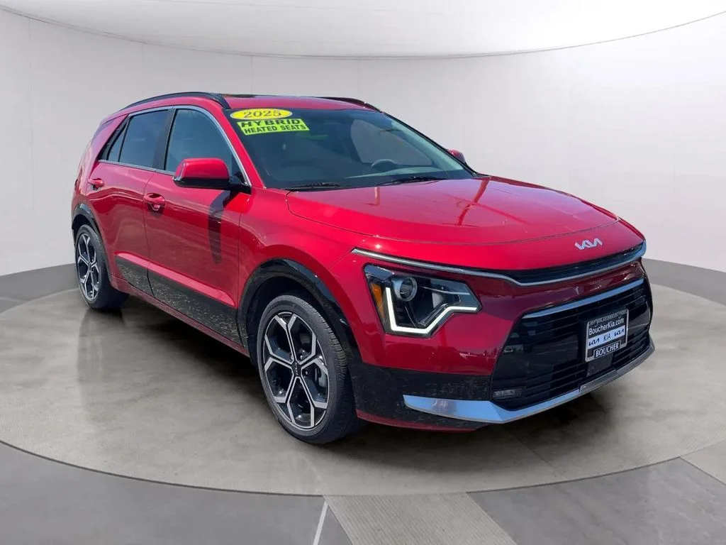 Certified Used 2025 Runway Red Kia EX Touring image 7