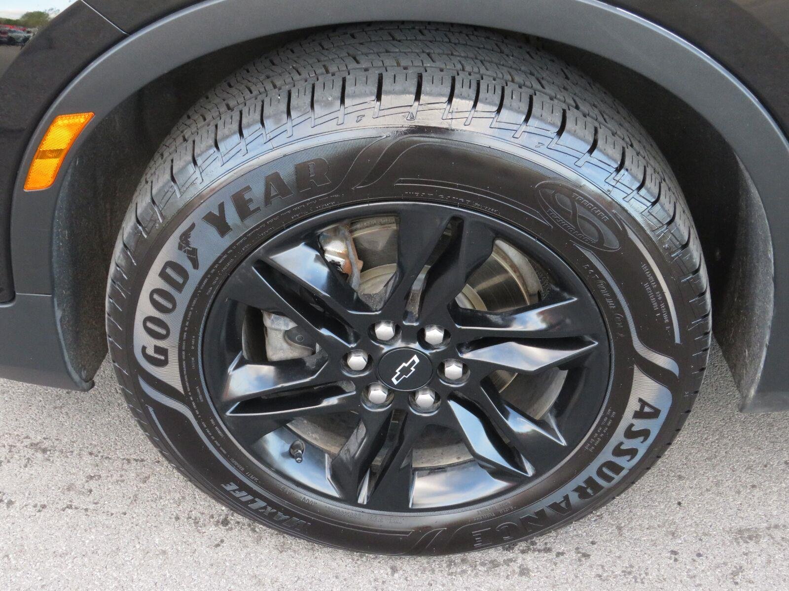 Used 2022 Black Chevrolet LT image 17