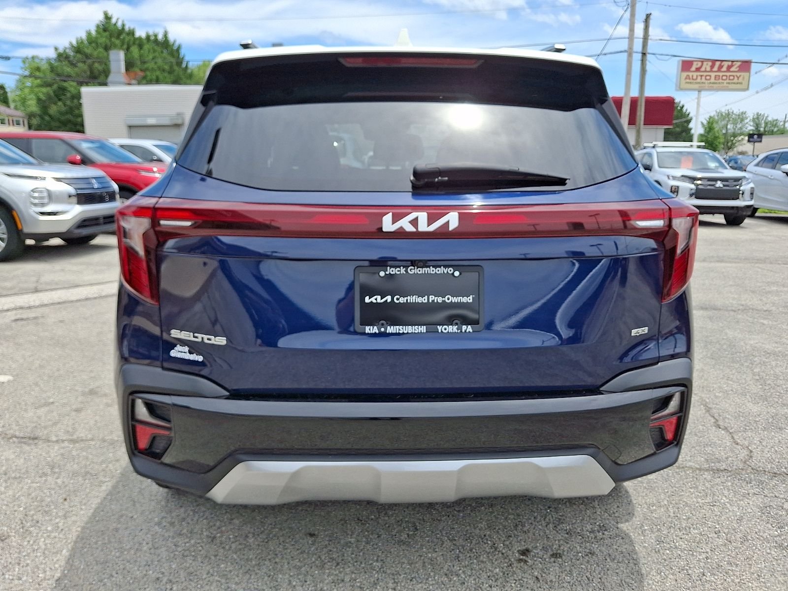 Used 2024 Blue Kia S image 6