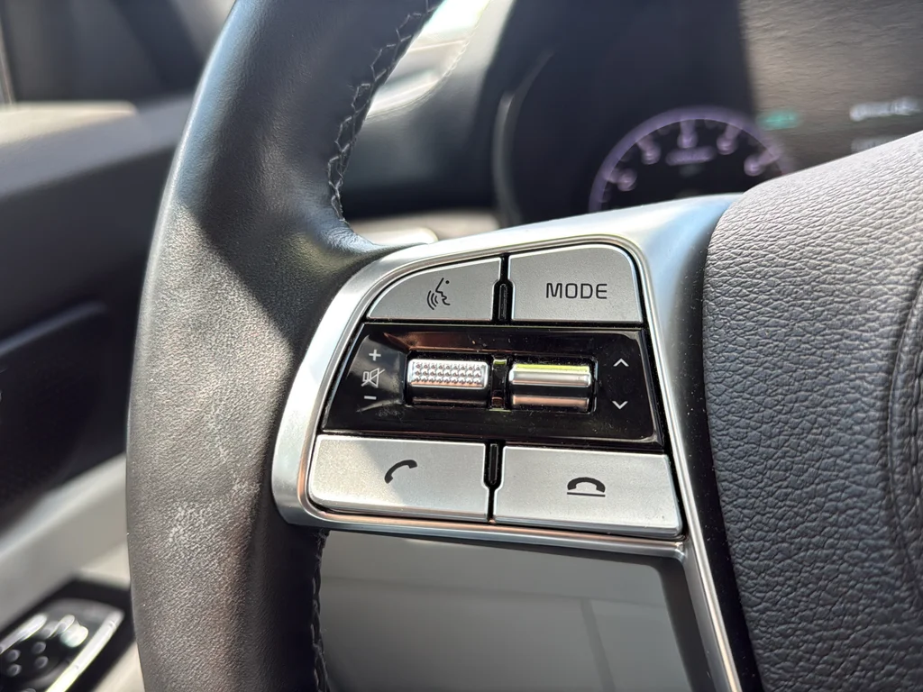 Used 2021 Black Kia SX image 45