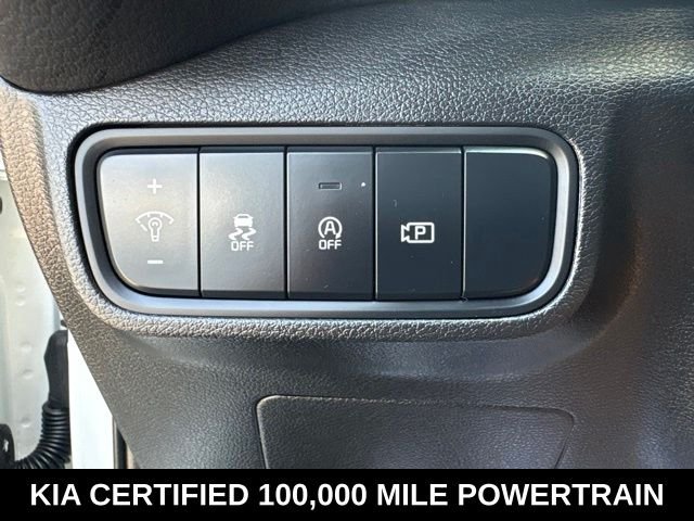 Used 2025 White Kia S image 15