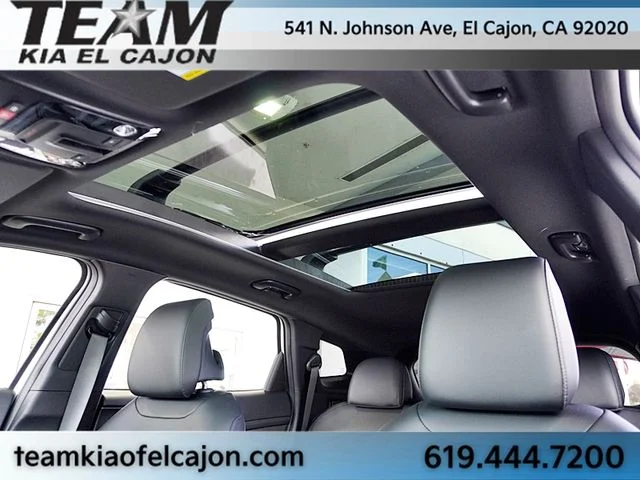 New 2026 White Kia X-Pro Prestige image 20