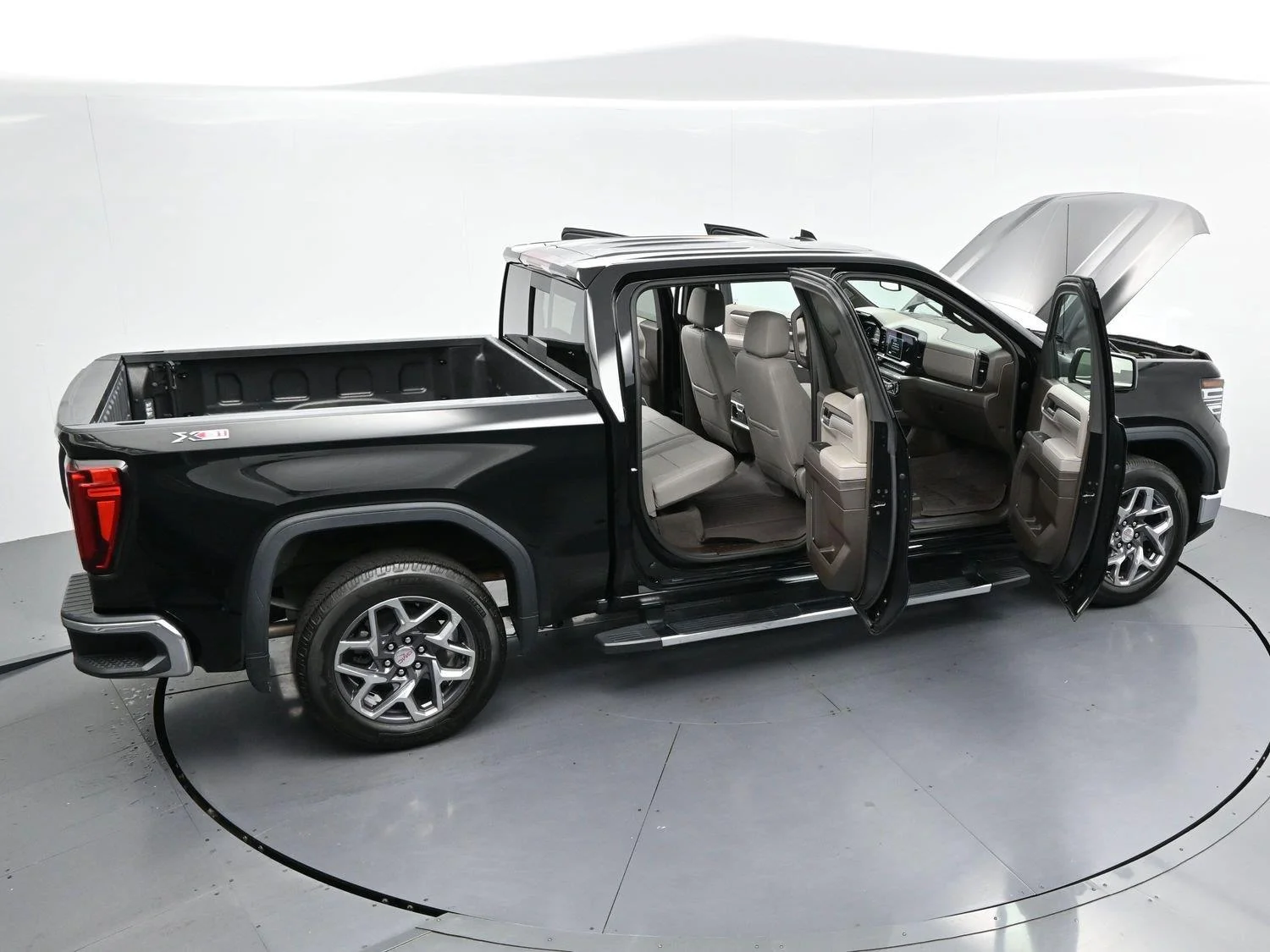 Used 2023 ONYX BLACK GMC SLT image 43
