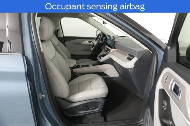 New 2026 Vapor Blue Metallic Ford Active image 29