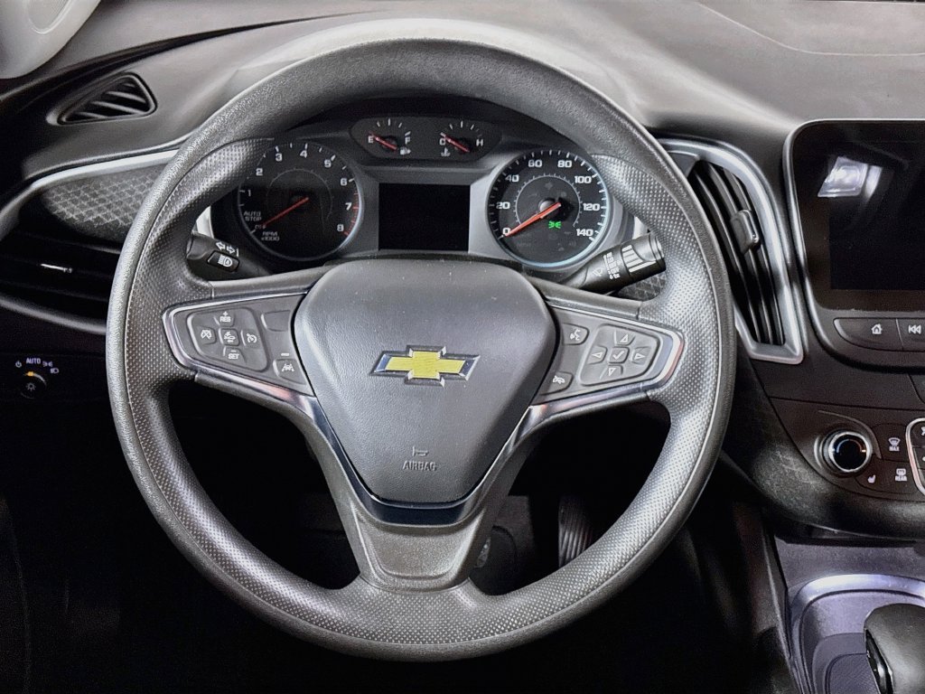 Used 2023 Summit White Chevrolet LT image 13