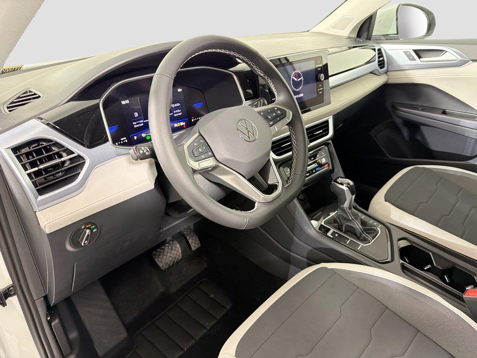 2026 Volkswagen Taos SE - Photo 9