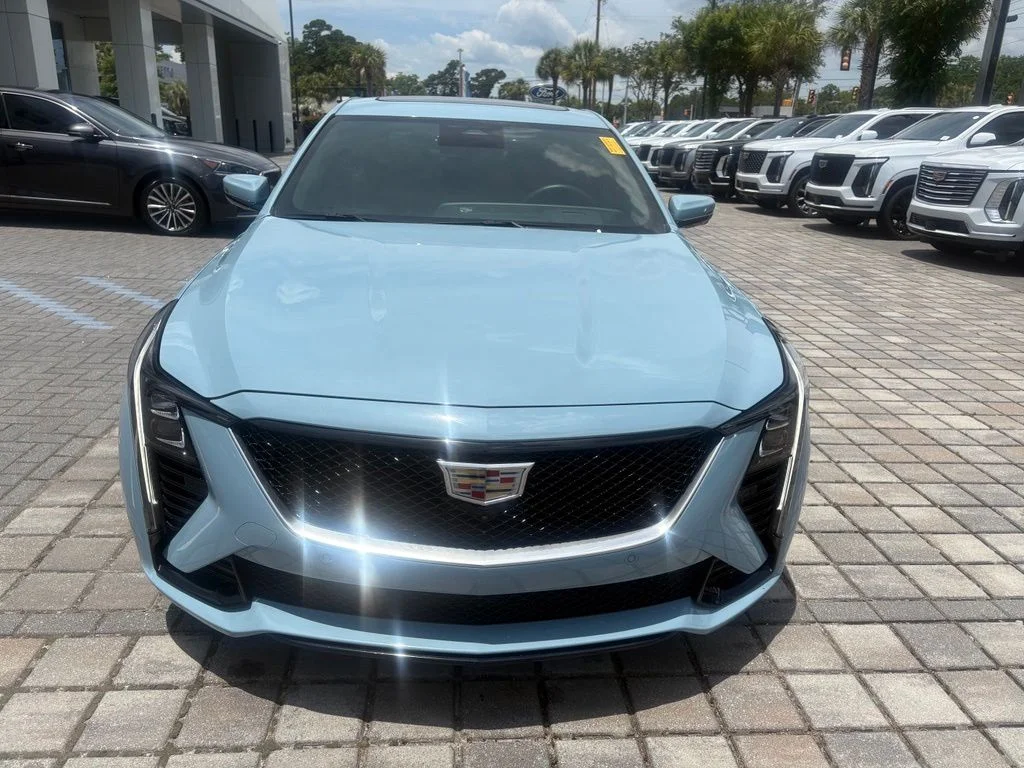 Used 2025 Drift Metallic Cadillac V-Series image 4