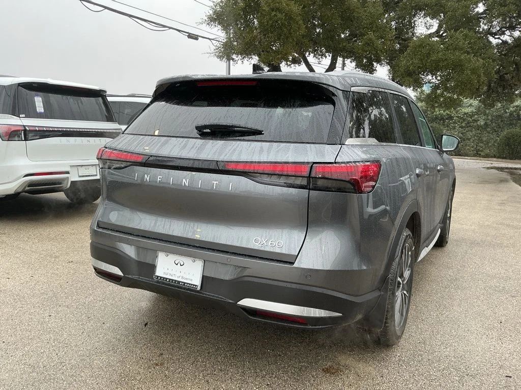 New 2026 GRAPHITE SHADOW INFINITI Luxe FWD image 3