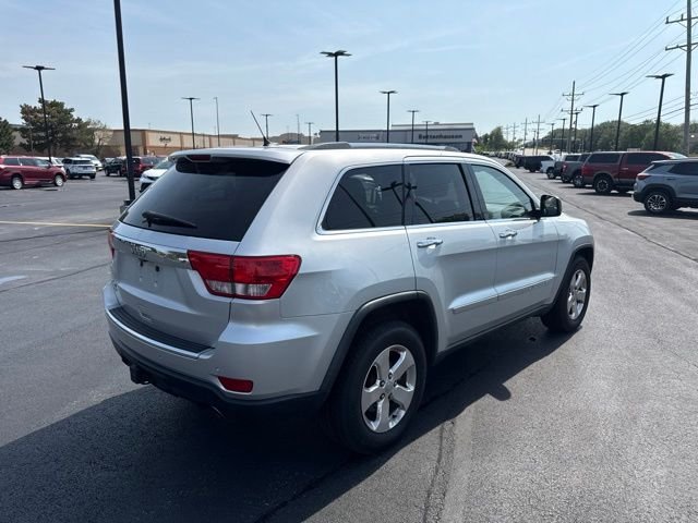 Used 2011 Silver Jeep Limited image 4