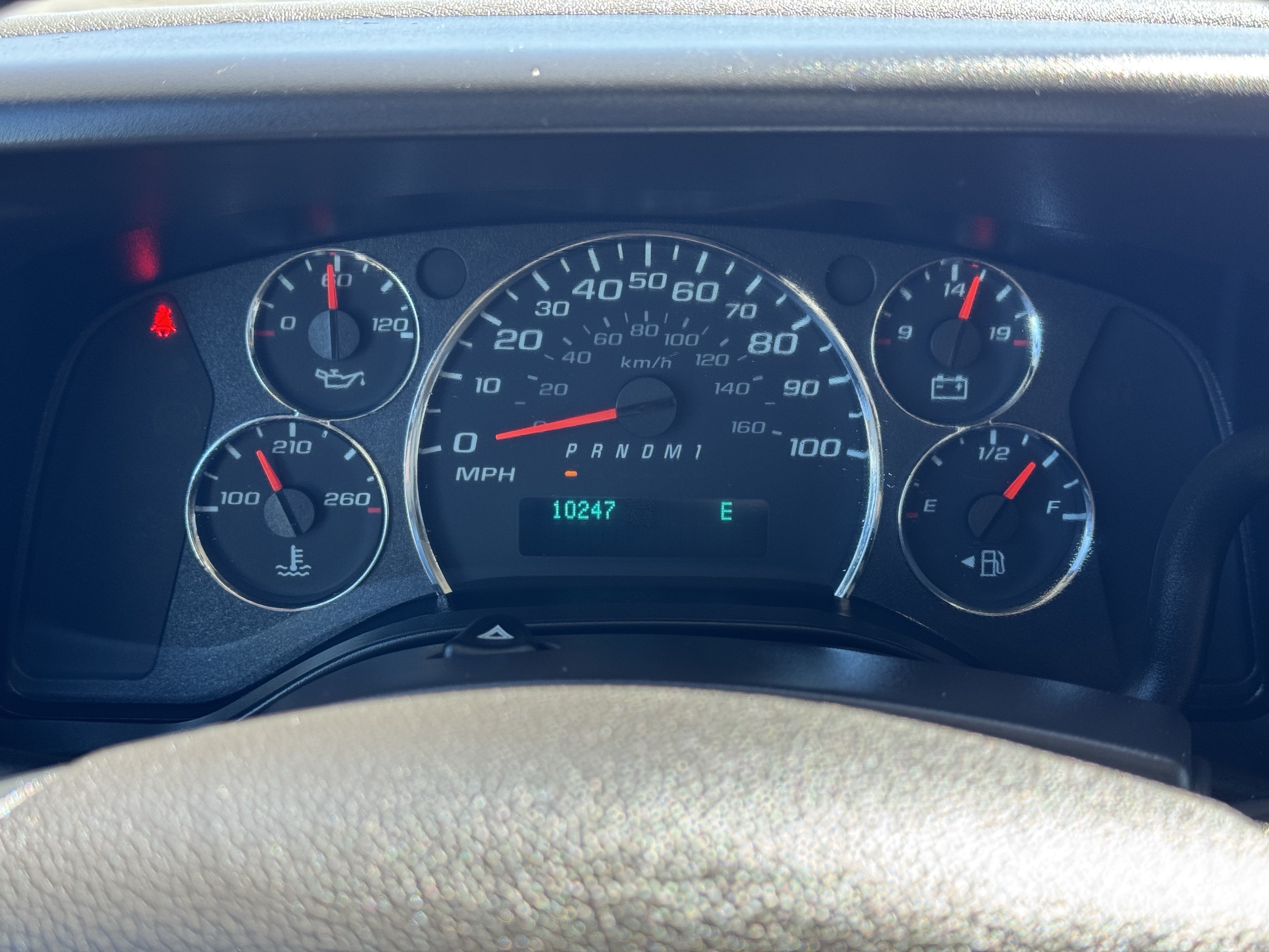 2025 Chevrolet Express Passenger LT - Photo 33