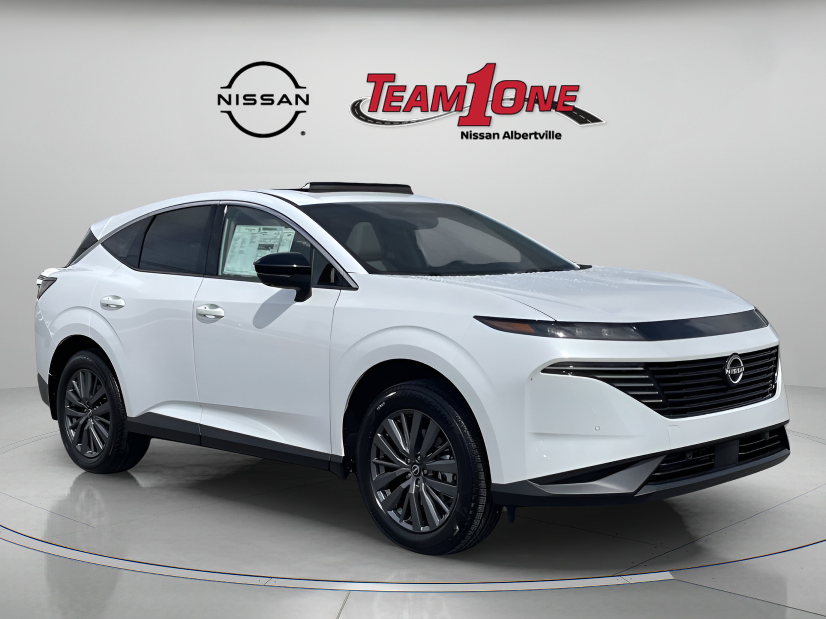New 2026 Everest White Pearl TriCoat Nissan SL image 1
