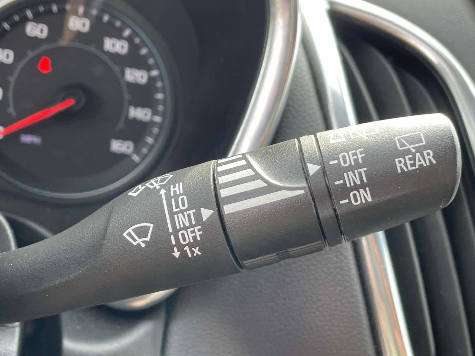 Used 2022 Summit White Chevrolet LT image 33