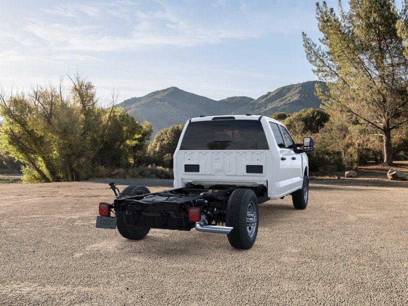 New 2025 Oxford White Ford F-350® XL image 8