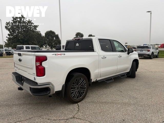 Used 2022 Summit White Chevrolet LTZ image 13
