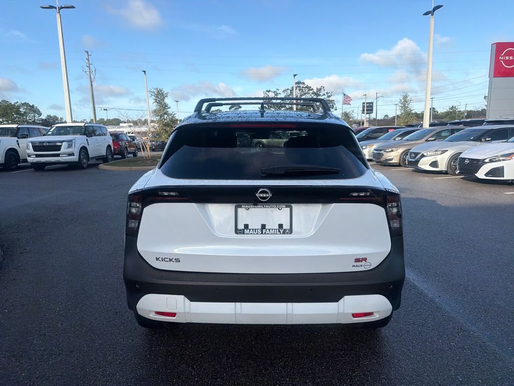 New 2026 Nissan Kicks SR 4D Sport Utility