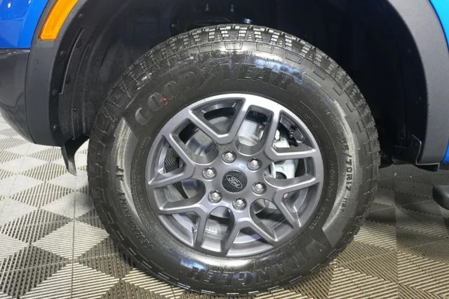New 2026 Velocity Blue Metallic Ford XLT image 8