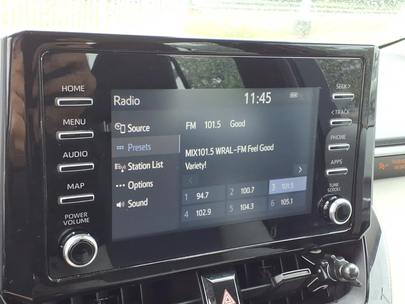 Used 2020 Classic Silver Metallic Toyota L image 21