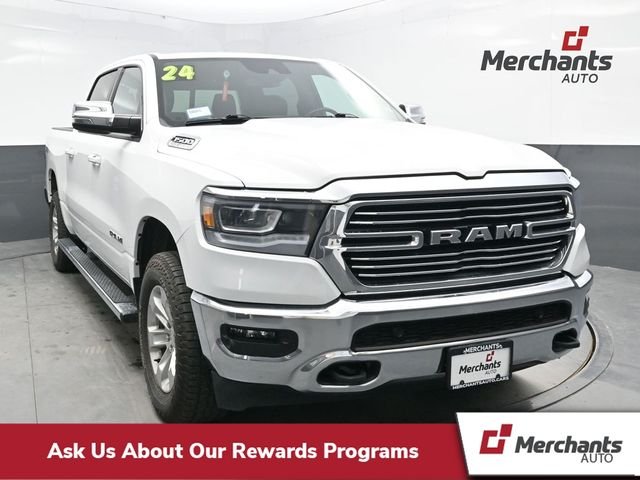 2024 RAM 1500 Laramie 4x4 Crew Cab 5'7's photo