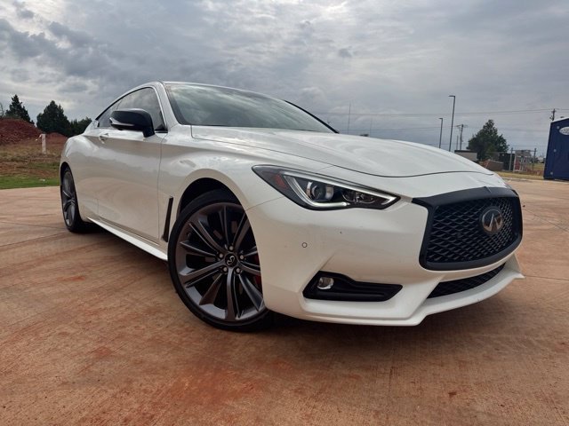 Used 2022 White INFINITI Red Sport 400 image 3