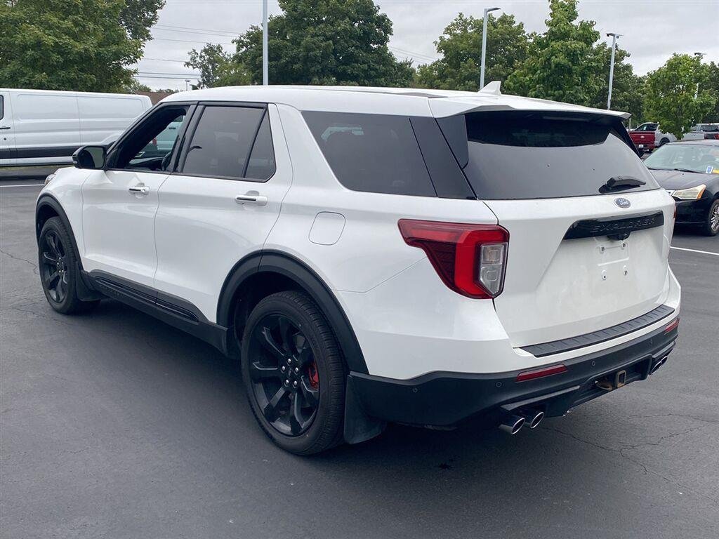 Used 2022 Star White Metallic Tri-Coat Ford ST image 9