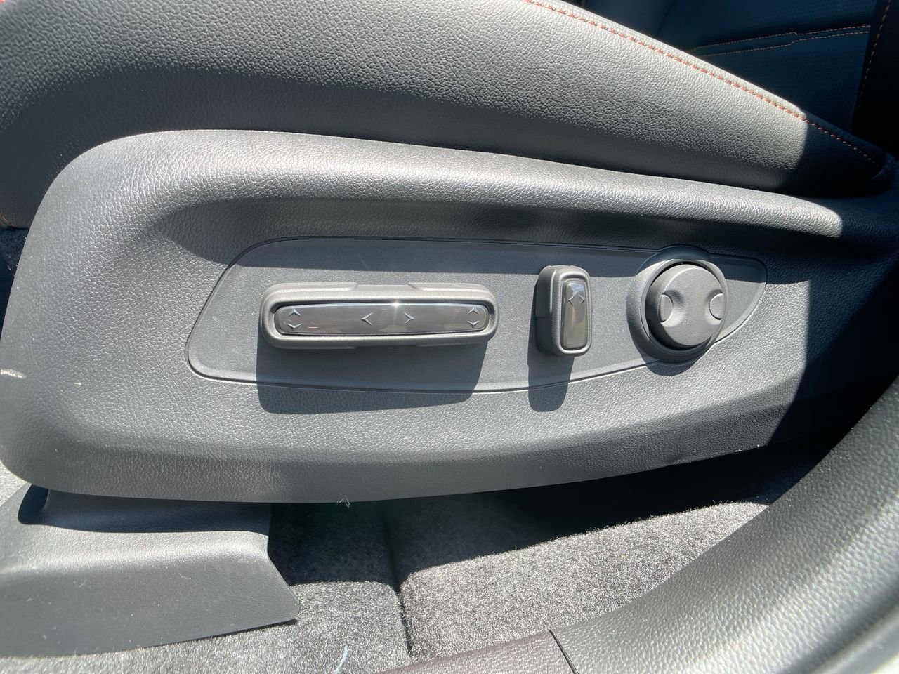 New 2026 Solar Silver Metallic Honda AWD Sport-L Hybrid image 12