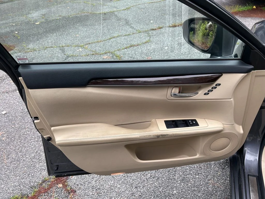 Used 2013 Gray Lexus 350 image 13