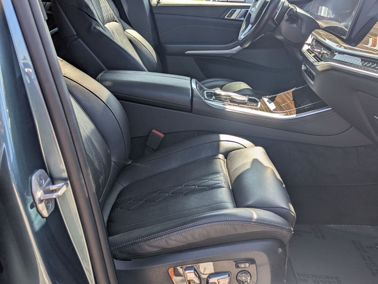 Used 2025 Blue BMW xDrive50e image 22